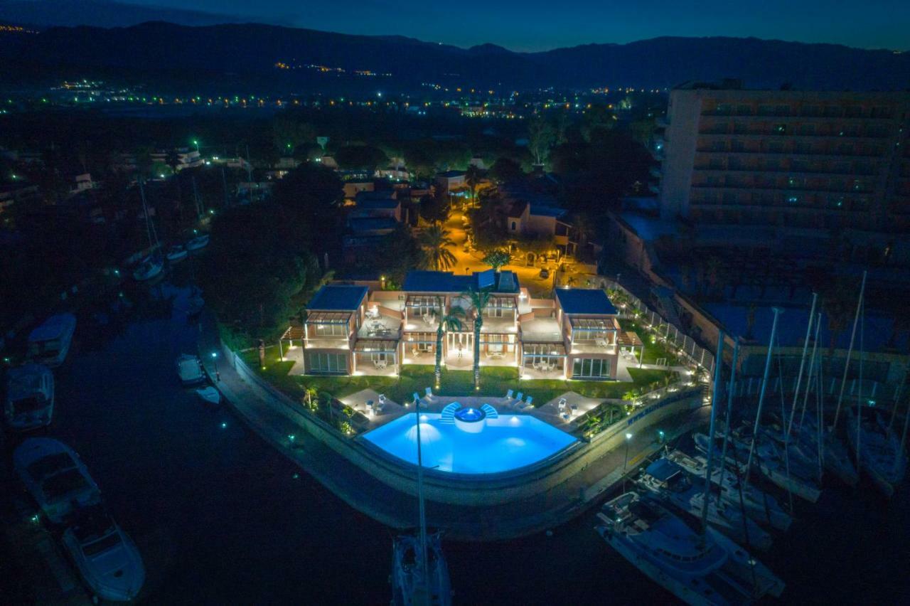 Residence Delfino, Portorosa Furnari Exterior foto