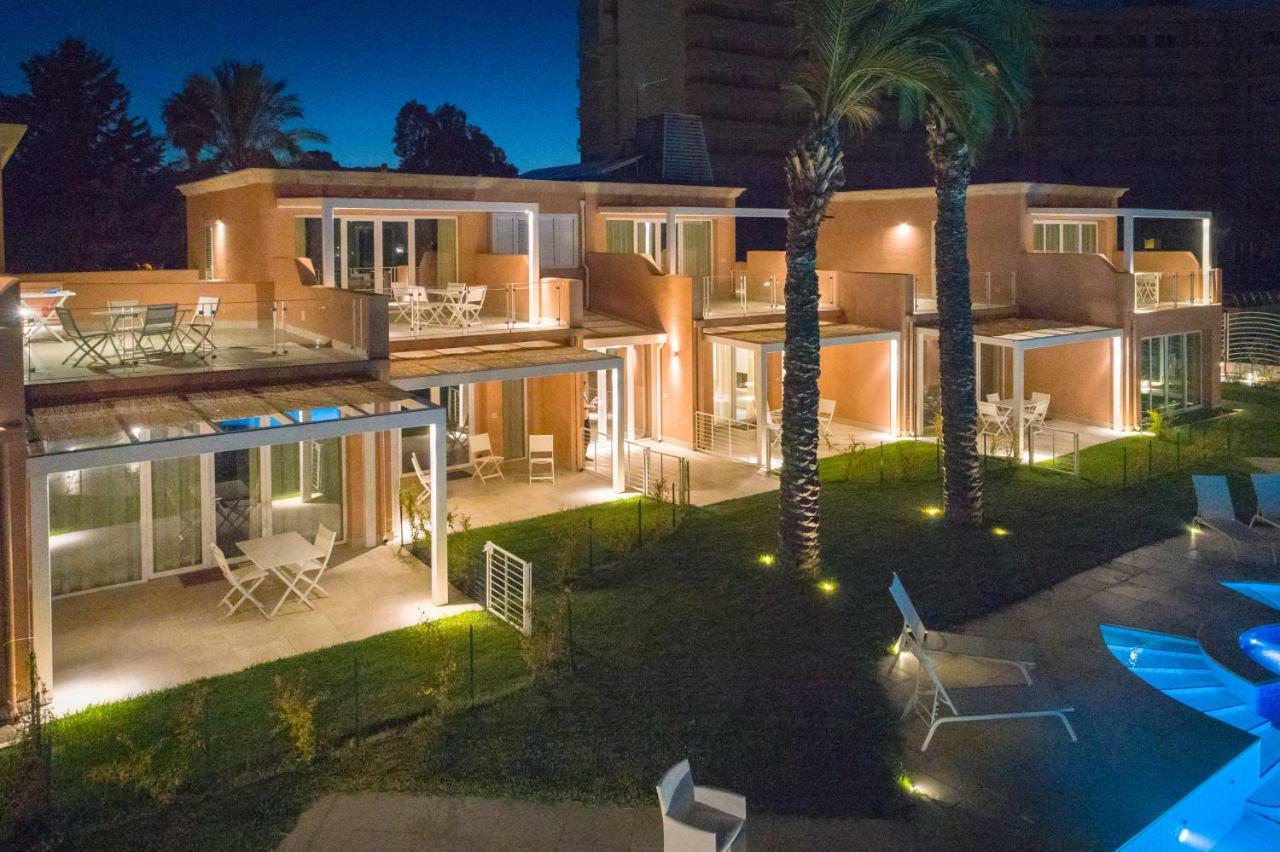 Residence Delfino, Portorosa Furnari Exterior foto