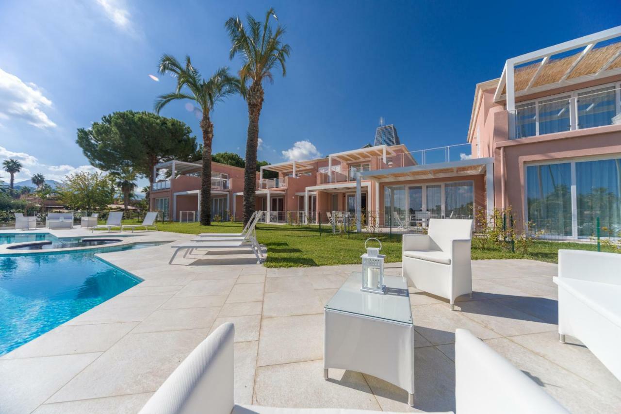 Residence Delfino, Portorosa Furnari Exterior foto