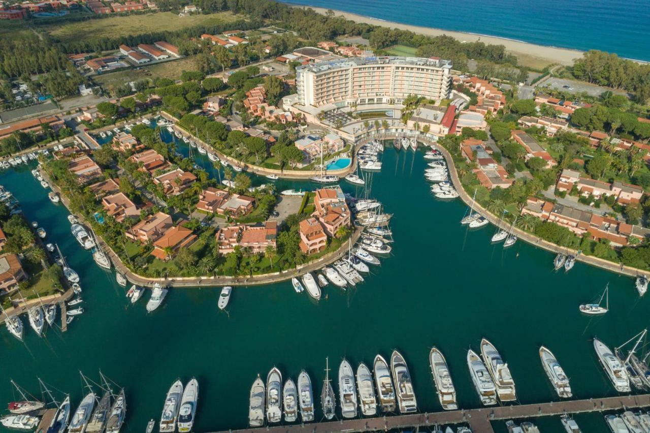 Residence Delfino, Portorosa Furnari Exterior foto